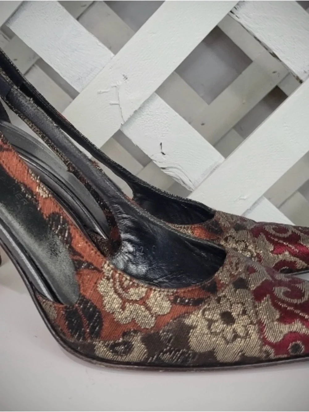 Couture Donald J. Pliner Coda Jacquard Tapestry Pointed-Toe Luxury Heels - Picture 5 of 6